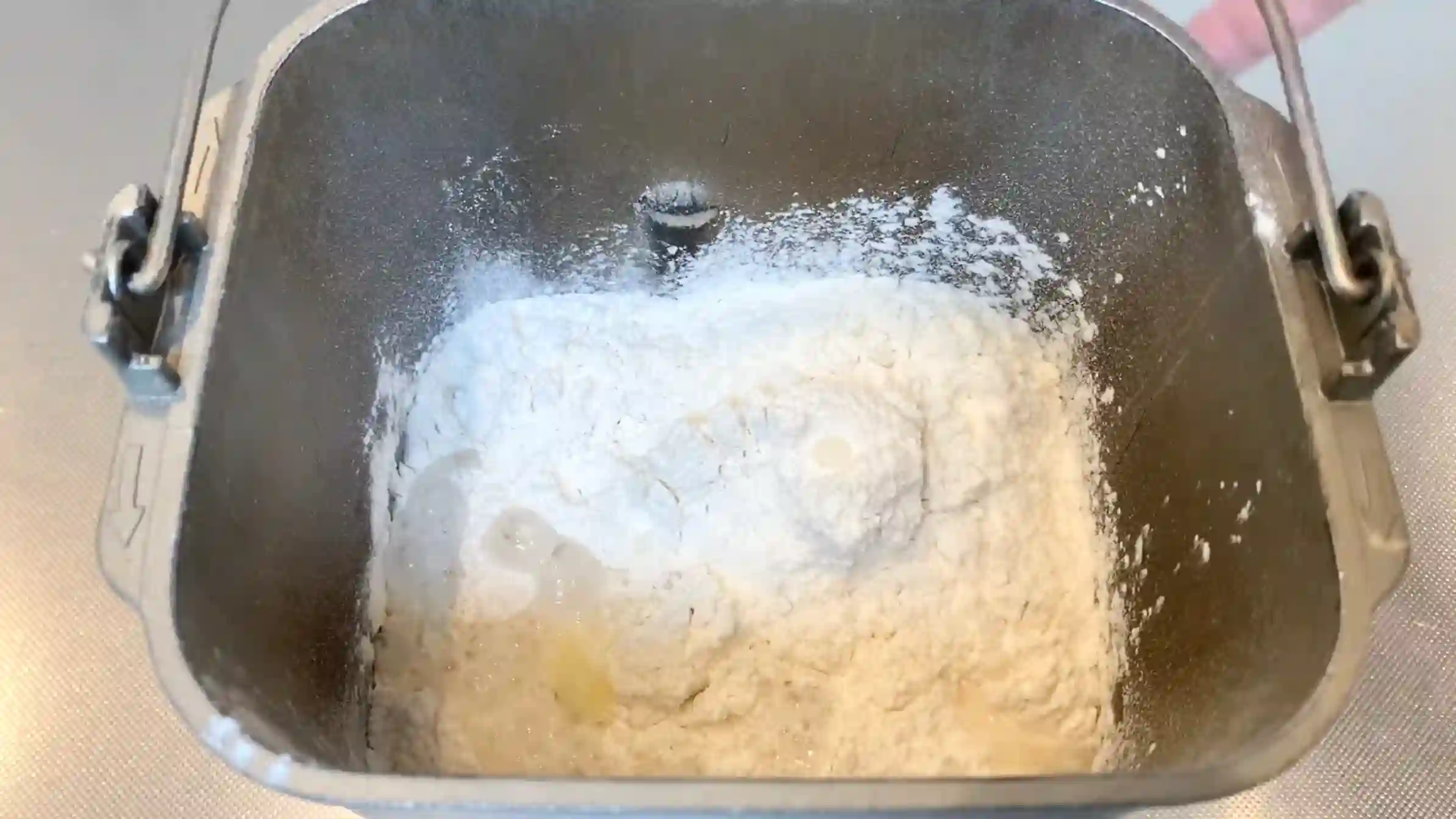米粉のチーズベーグル：ホームベーカリーで生地を作る