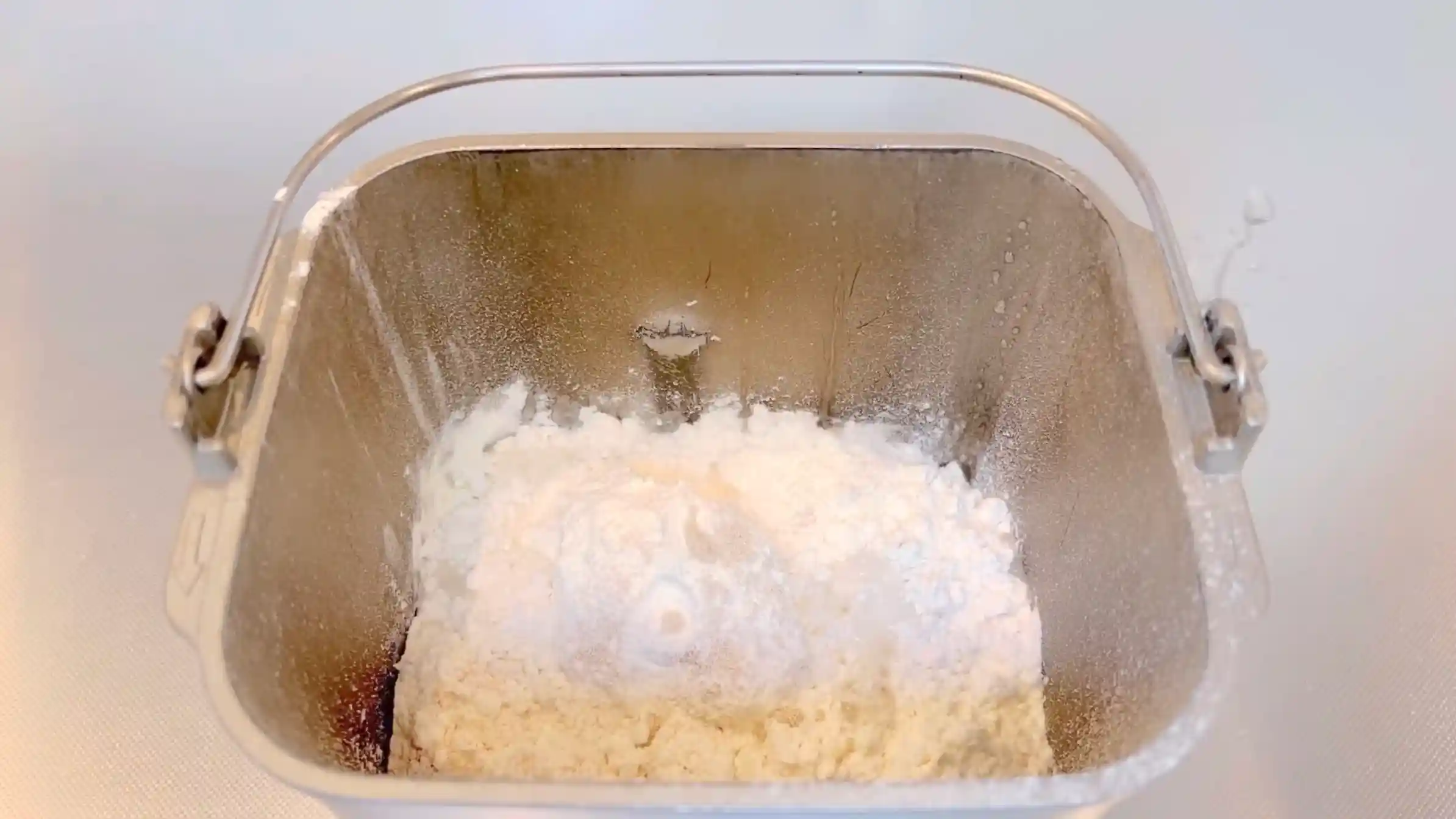 レーズンバターフランス:ホームベーカリーで生地を作る